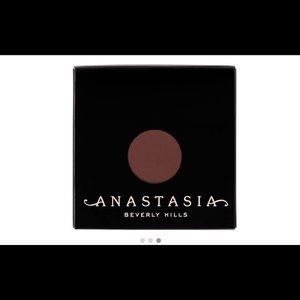 Anastasia BH Single Eyeshadow/ Plum Smoke